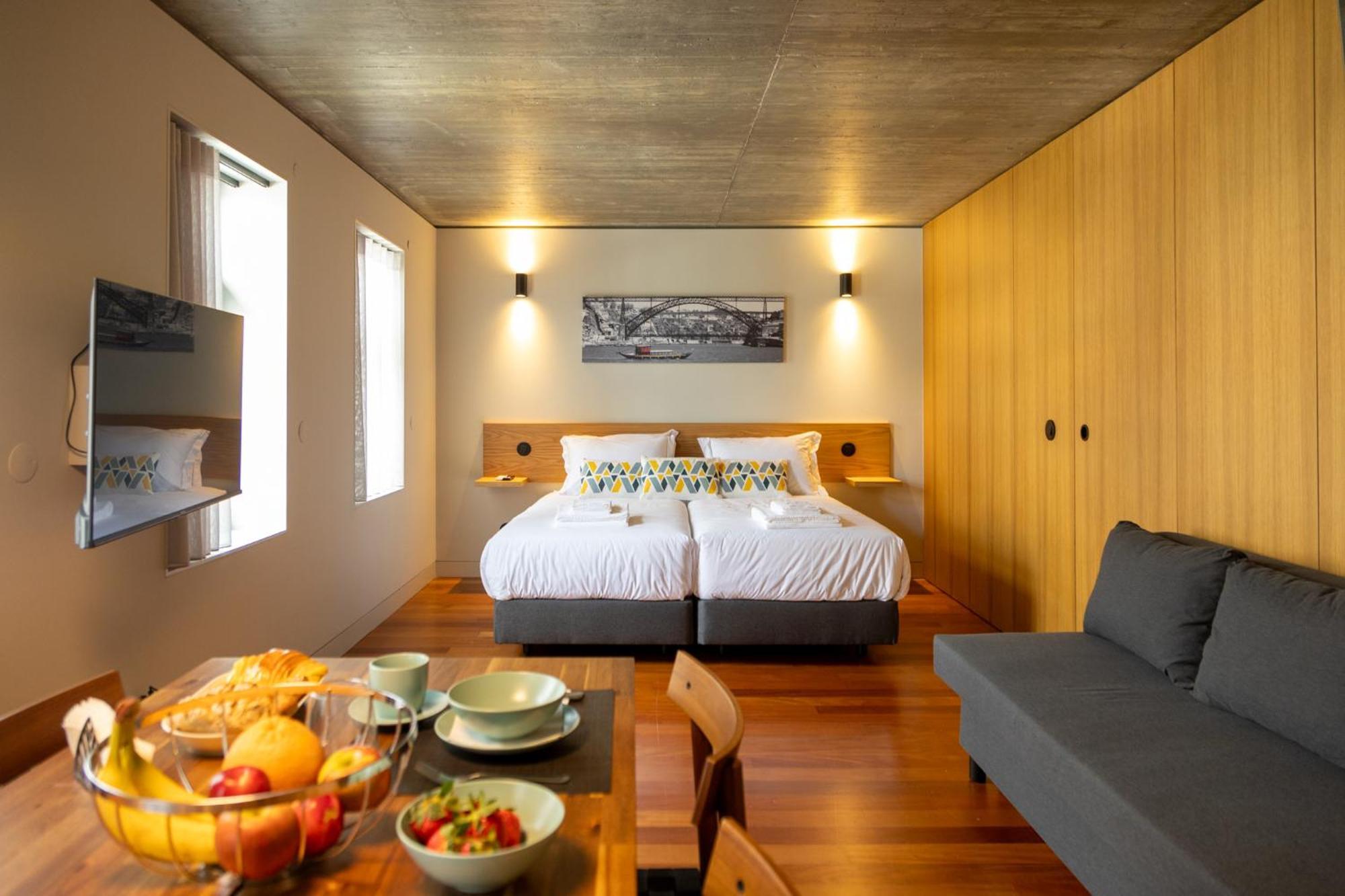 Fervenca Suites Вила-Нова-ди-Гая Экстерьер фото